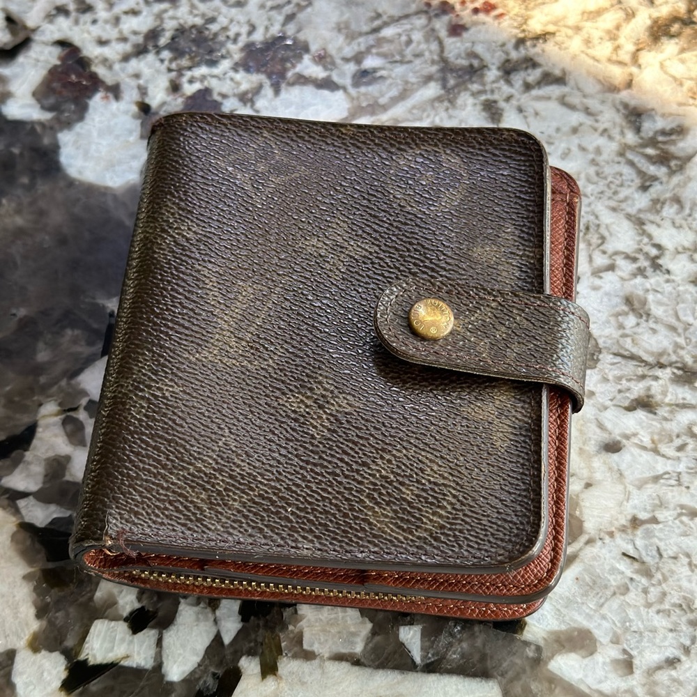 Authentic Louis Vuitton Monogram Compact Zip Bifold Wallet Purse - Picture 3 of 10